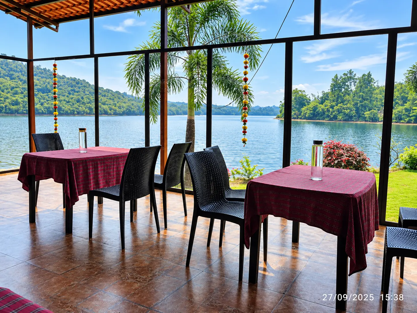 Waterfront restaurant table at Viva Andur
